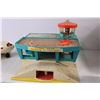 Image 3 : (2) Fisher Price Toys - Family Airport and Fun Jet