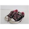 Image 2 : (3) Pairs of Kid's Converse Shoes - Sizes Range from 9, 11, 12