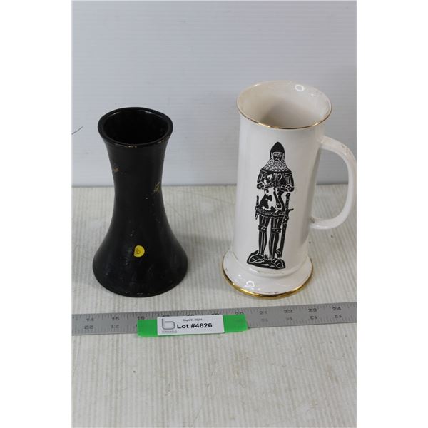 (2) Vases