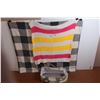 Image 1 : (2) Throw Blankets (60" x 48" - 38" x 36") - Carry Bag