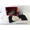 Image 1 : Ladies Runners (size 7) - Toques - Mits - Gamer Girl Hat