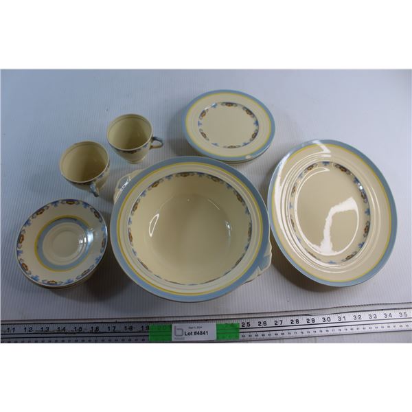 15 pc Newhall Dish and Cups Set - Chipped