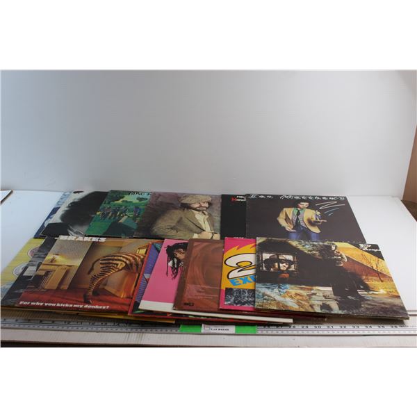 (10+) Assorted Vinyl Records - Billy Joe Thomas, Ian Matthews and Melissa Manchester