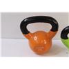 Image 2 : (2) Kettle Bells: 15lb & 10lb