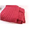 Image 4 : (2) Red Cable Knit Throw Blankets