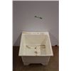 Image 1 : * Laundry Sink 22'' x 15''