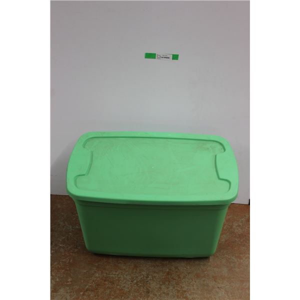 * Plastic Tote 26'' x 17''