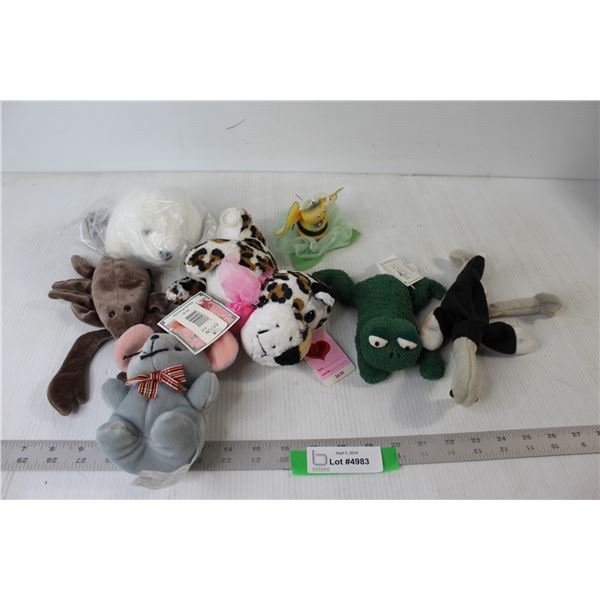 (6) Plushies, Bee Ornament