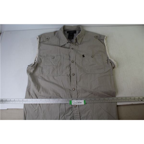 Harley Davidson Cut-off Shirt (size 2XL)
