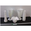 Image 1 : (5) Milk Glass Hobnail Vases