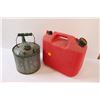 Image 4 : Vintage Gas Can & 2 Gallon Jerry Can No Stoper
