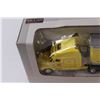 Image 3 : Freightliner Semi & Trailer Die Cast Replica - NIB