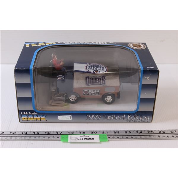 Edmonton Oilers Zamboni 1999 Edition 1:24 Scale - NIB