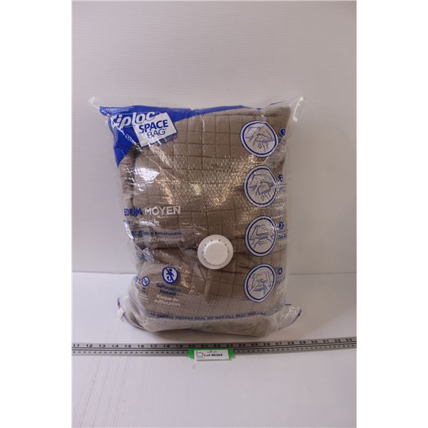 Double Quilt in Vacuum Sealed Bag, as is