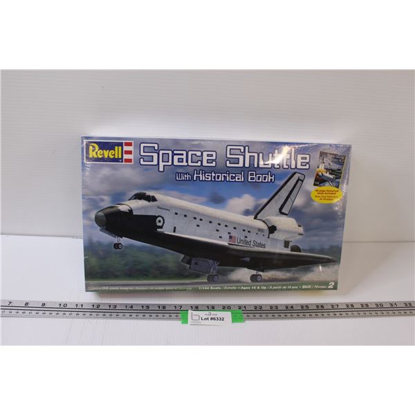 Revell Space Shuttle Model - NIB
