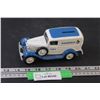 Image 1 : Ford Delivery Van 1932 Coin Bank 1:25 Scale