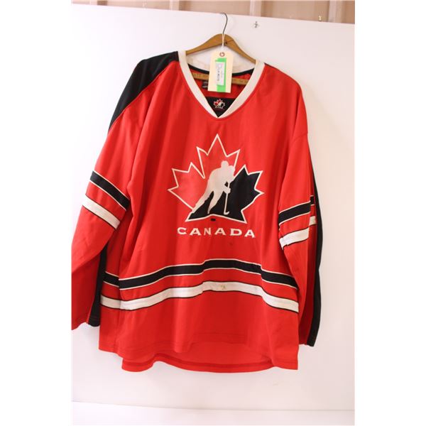 * Team Canada Jersey - Size XXL - Some Stains as Pictured