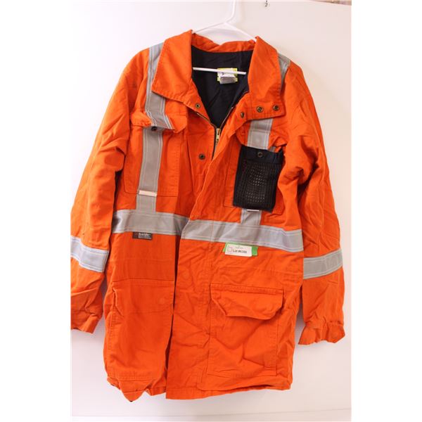 3M Work Jacket - Size Large - Some Wear