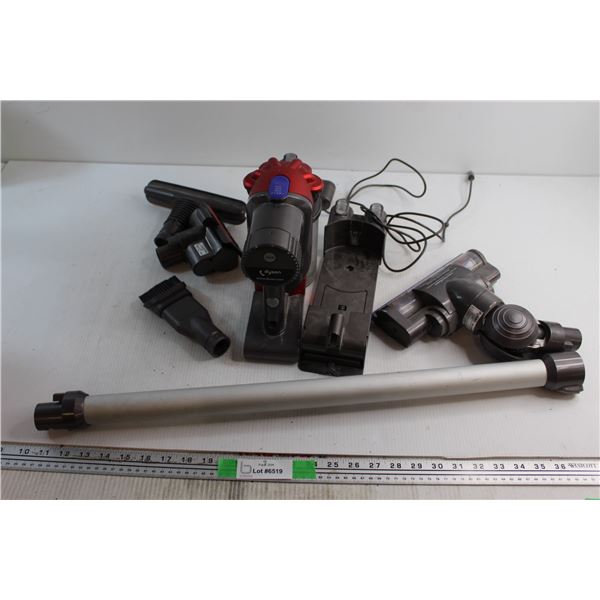 Dyson Wireless Hand Vacuum with Accessories - Tested
