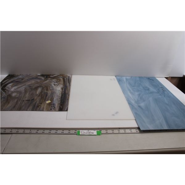 (3) Pieces Coloured Glass