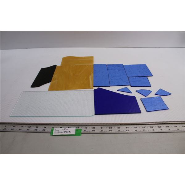 (13) Pieces Coloured Glass