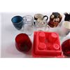 Image 2 : Christmas Penguin Teapot, Popsicle Moulds, Assorted Dishware