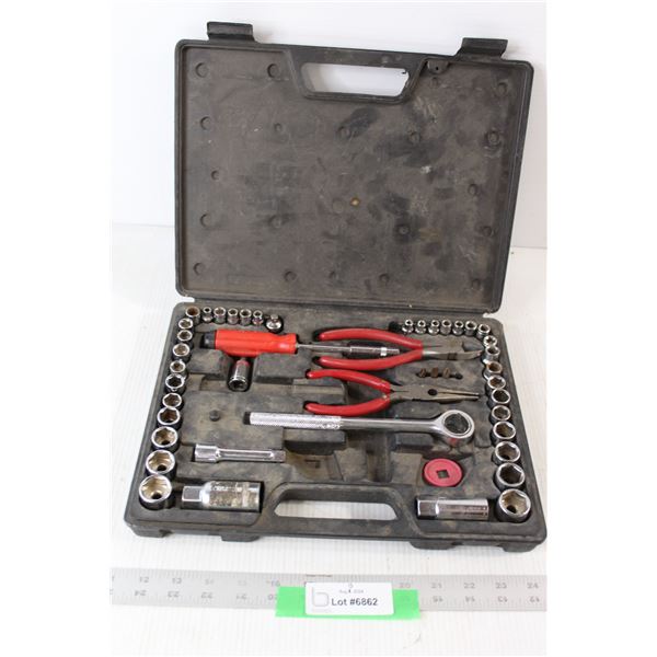 3/8" Socket Set with 1/4" Adapter and Sockets