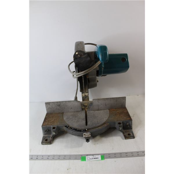 * Makita Mitre Saw - Works
