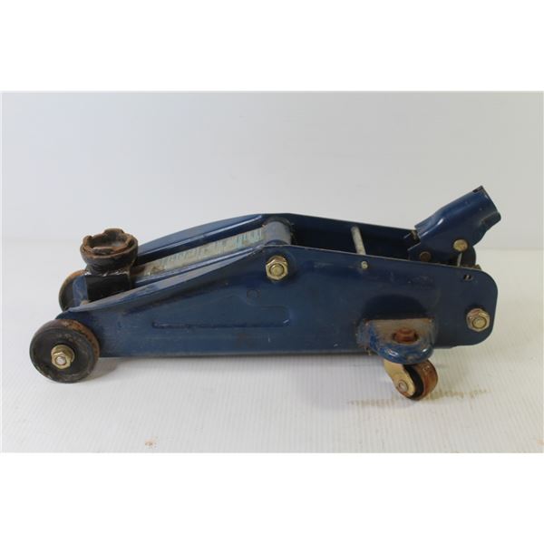 Hydraulic Floor Jack (missing handle)