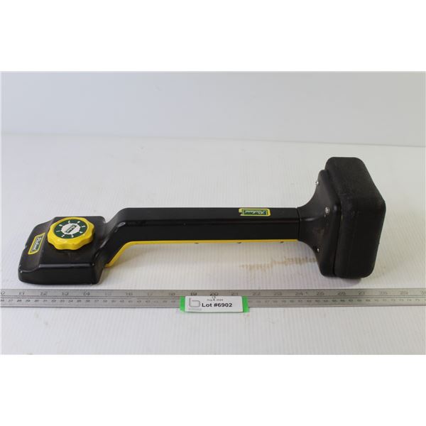 Richard's Carpet Kicker