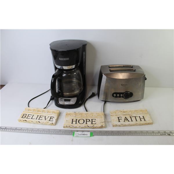 Betty Crocker Toaster (powers on - heats up) - Black & Decker Coffee Machine (powers on)