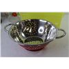 Image 4 : Electric Water Kettle - Caddy Basket - Metal Sieve - Grater/Slicer - Jar (missing lid)