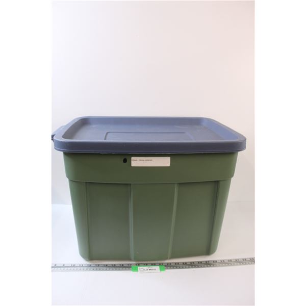 * Rubbermaid Storage Container w/Lid - 24" x 13" x 12"