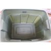 Image 3 : * Rubbermaid Storage Container w/Lid - 24" x 13" x 12"