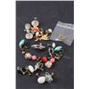 Image 2 : (20+) Brooches & (8+) Vintage Clip-On Earrings