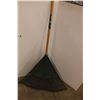 Image 3 : *(2) Yard Rakes - Plastic & Steel Tines