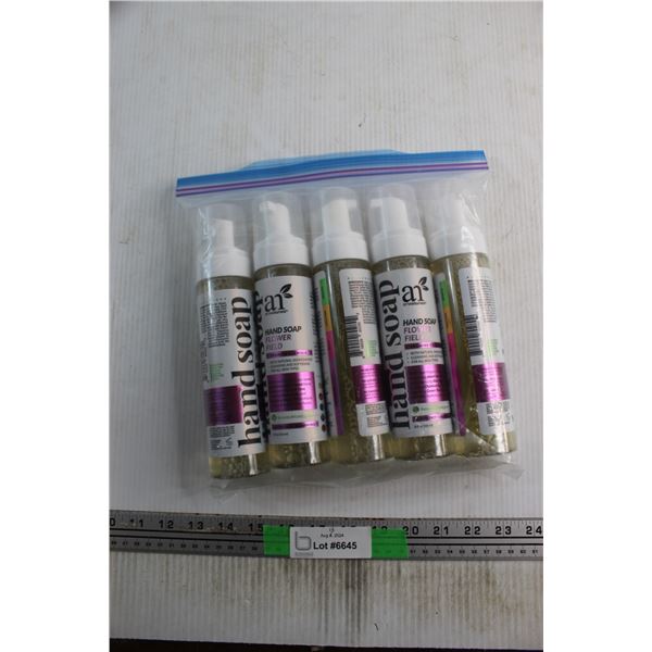 (5) Artnaturals Liquid Flower Field Hand Soap