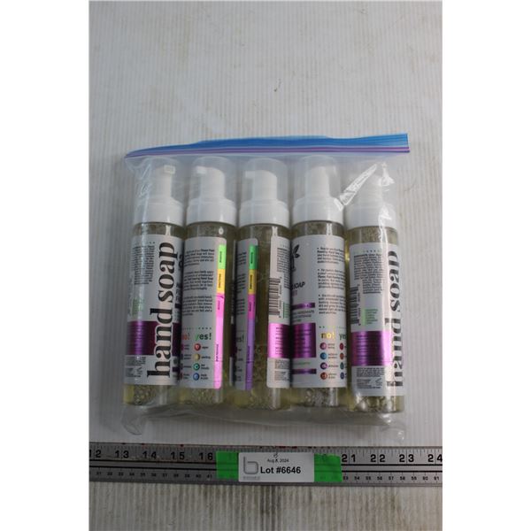 (5) Artnaturals Liquid Flower Field Hand Soap