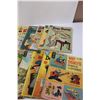 Image 4 : (22) Vintage Kids Comic Books: Woody Woodpecker, Disney Mickey Mouse, Archie, Looney Tunes, Misc.