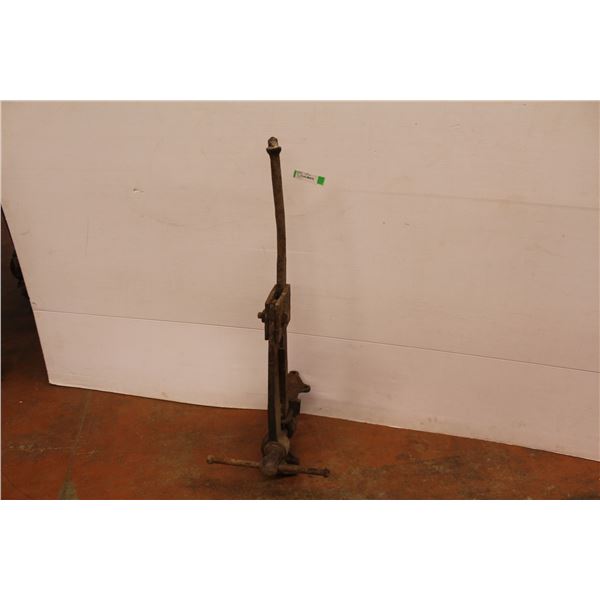 * Vintage Leg Vise (#20) 41.5" Overall Hight