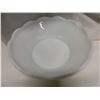 Image 8 : Milk Glass Bowl & Cup Set