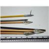 Image 2 : Bundle of assorted arrows