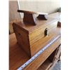 Image 2 : Vintage shoe shining kit, in wooden case - 12.5"x9"x12"H