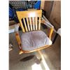 Image 1 : Wooden office chair - 23"x30"H