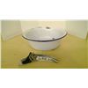 Image 1 : Oil can Lube Spout and basin