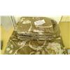 Image 2 : King Size Duvet Cover with 4 pillow Shams