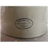 Image 3 : 8 Gallon Medalta Crock