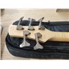 Image 6 : Very nice - Solid wood electric bass guitar, 5 string - no markings - w/ carrying case