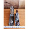 Image 1 : 2 Vintage wood planes - 1 No.6, other has no markings
