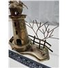 Image 3 : Tin musical lighthouse